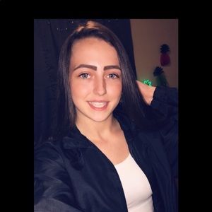 Meet your Posher, Marissa